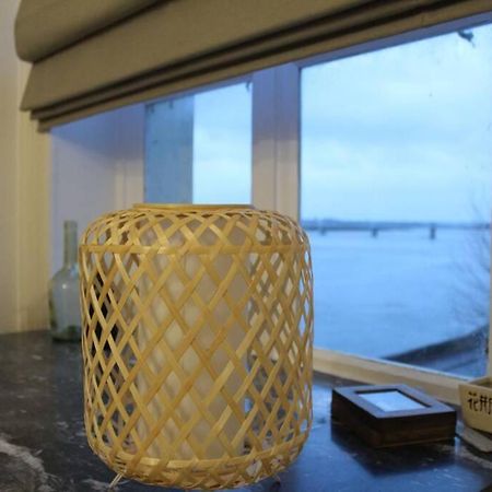 Appartement vue imprenable sur la Loire !!! Saumur Extérieur photo